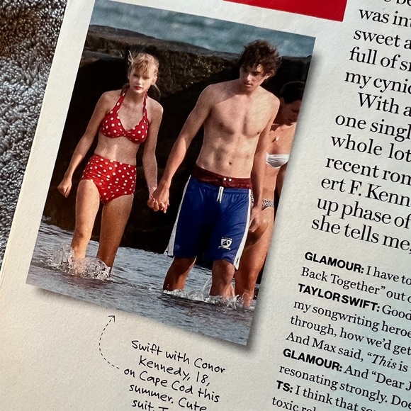 Taylor Swift Glamour November 2012 Cover Story Rare Magazine Photos - Picture 7 of 10